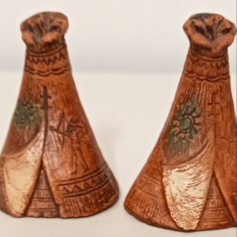 1947 M.P.I Wooden Teepee Salt and Pepper Shakers.